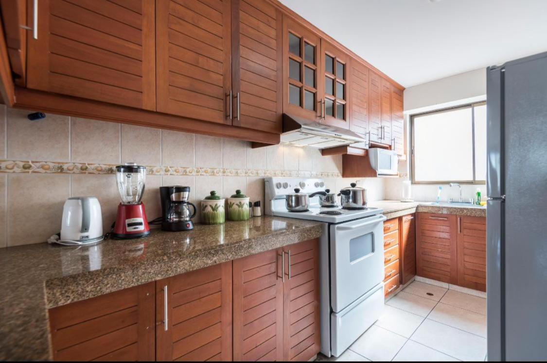 New Apartment In Miraflores! Larcomar Area! Lima Exterior foto